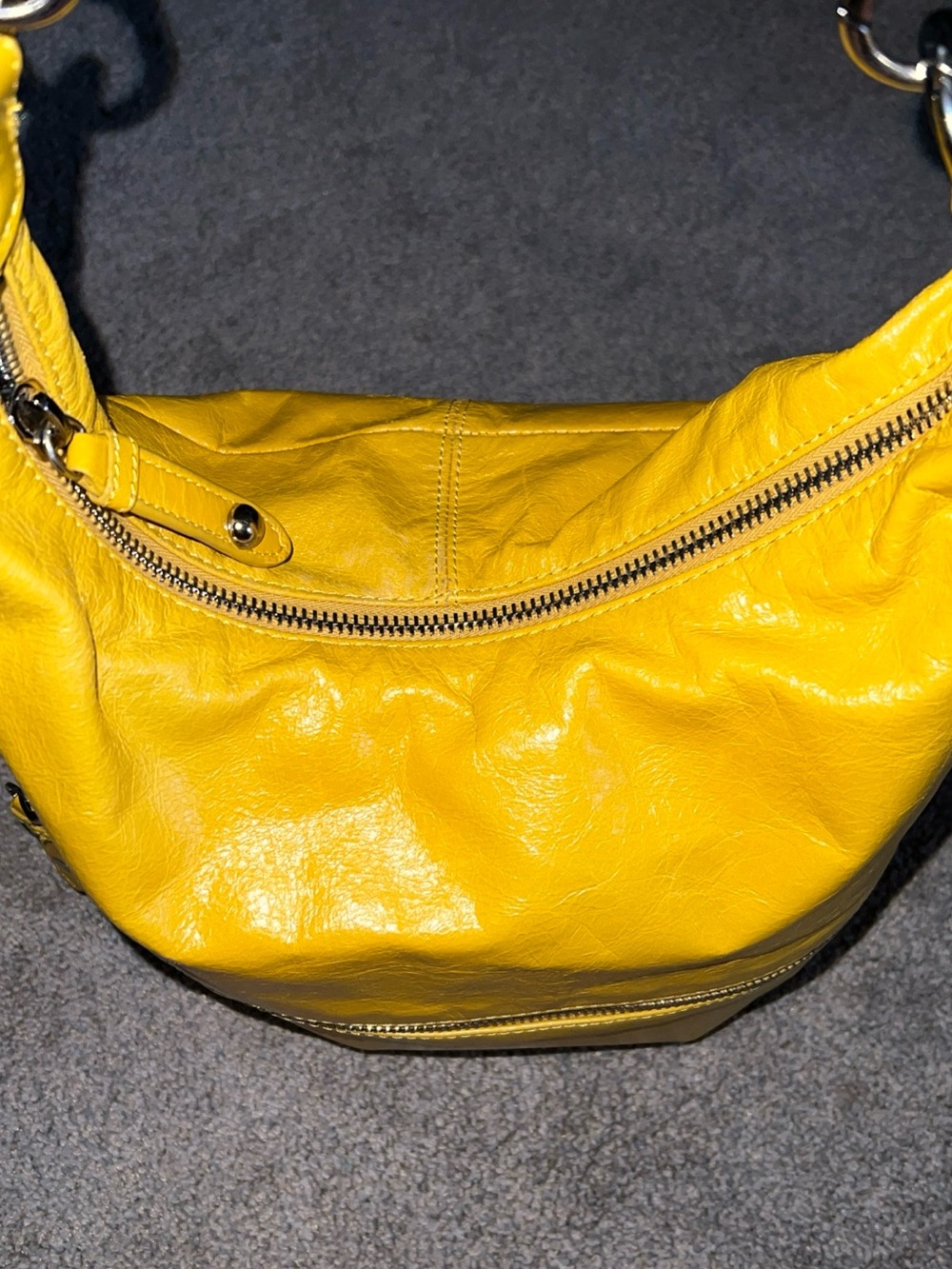 HOBO International Shoulder Bag Citrus Yellow Leather Outside Pocket Zip Closure - Picture 3 of 16